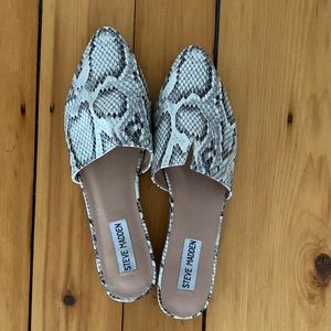 Steve Madden Slip On Snake Skin Flats